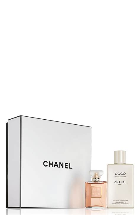 chanel coco mademoiselle gift set.